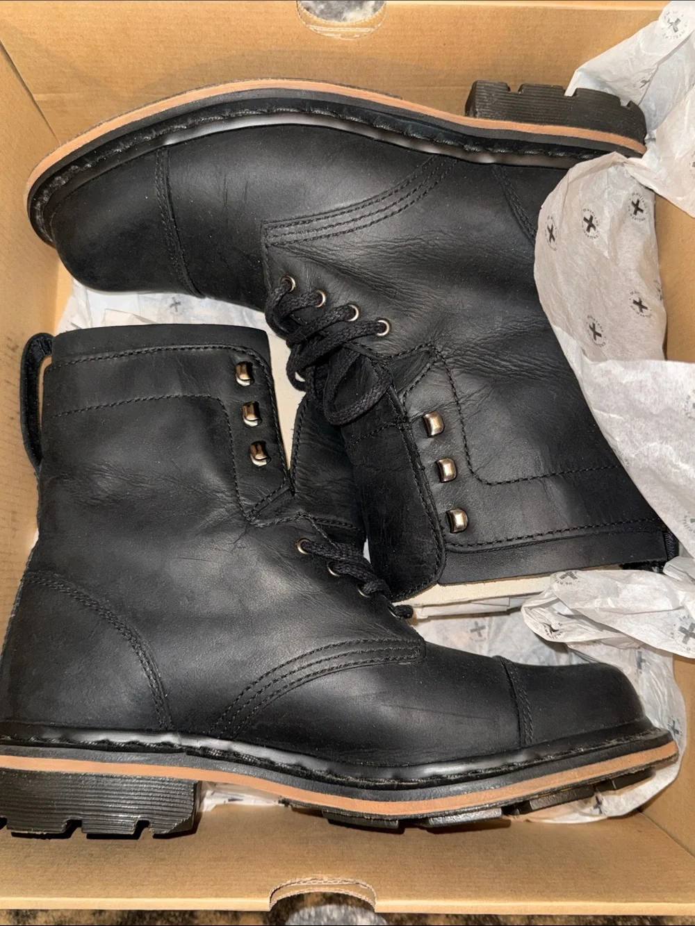 Dr. Martens Sabien Boots